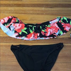 Off the shoulder swim suit